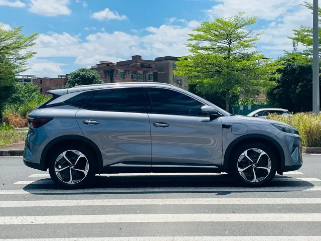 BYD Yuan PLUS — Фото автомобиля 4