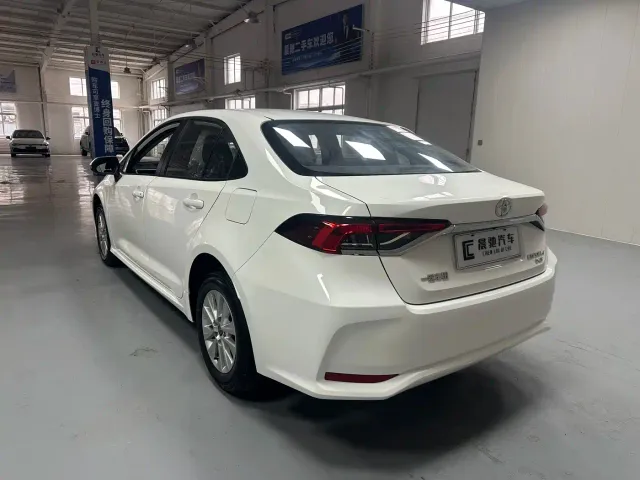Toyota Corolla — Фото автомобиля 6