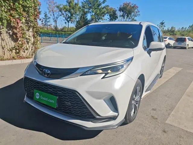 Фотография автомобиля — Toyota Granvia