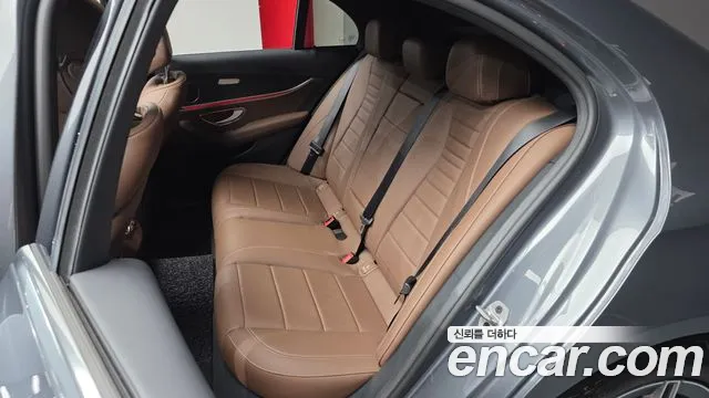 Mercedes-Benz E-Class W213 — Фото автомобиля 16