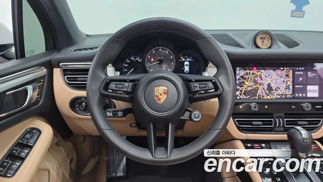 Porsche Macan — Фото автомобиля 13