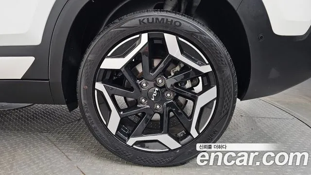 Kia Seltos — Фото автомобиля 6