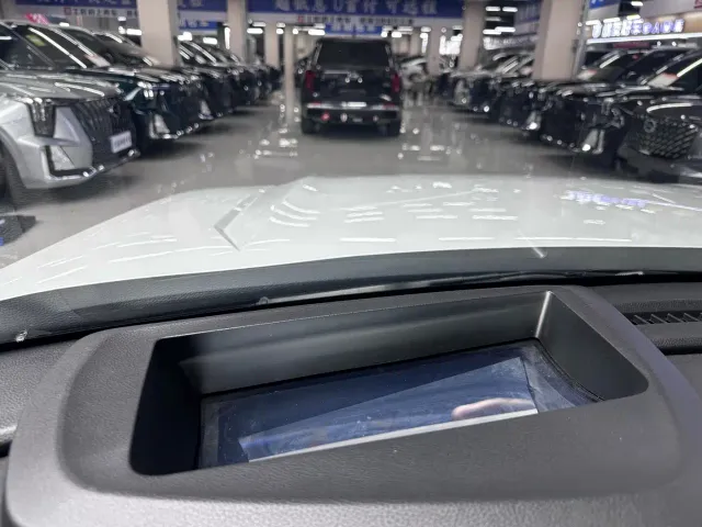 GAC Trumpchi GS8 — Фото автомобиля 15