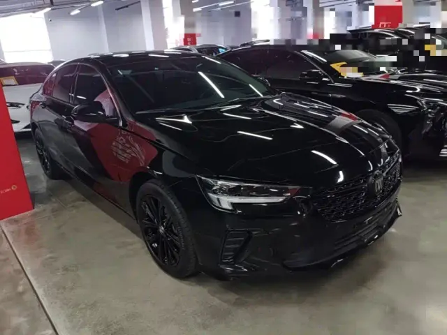 Buick Regal — Фото автомобиля 3
