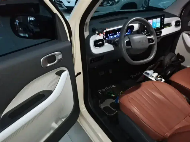 Geely Panda — Фото автомобиля 15