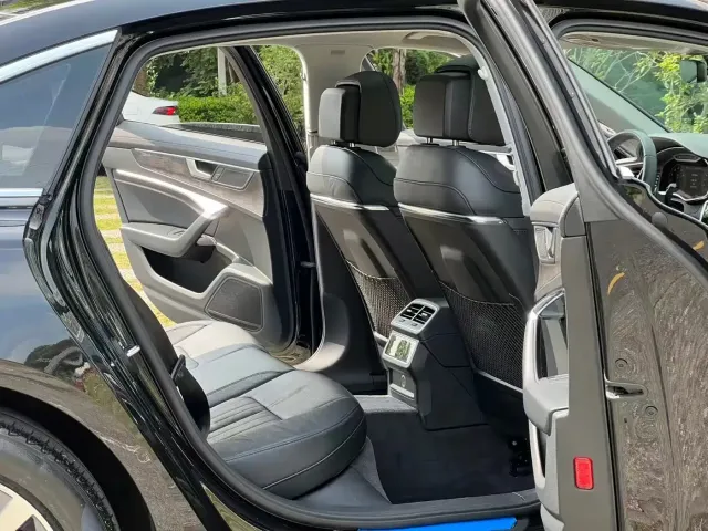 Audi Audi A6L 2022 45 TFSI Premium Elegance — Фото автомобиля 9
