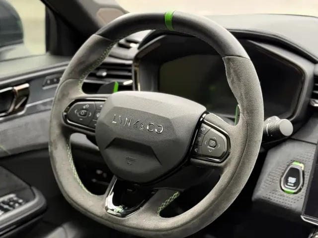 Lynk & Co 05 — Фото автомобиля 21