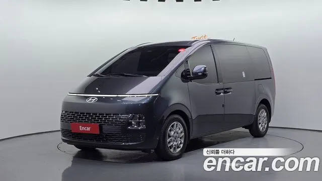 Фотография автомобиля — Hyundai Staria