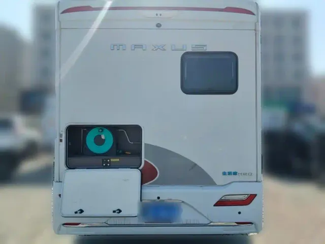 Maxus H90 RV — Фото автомобиля 9