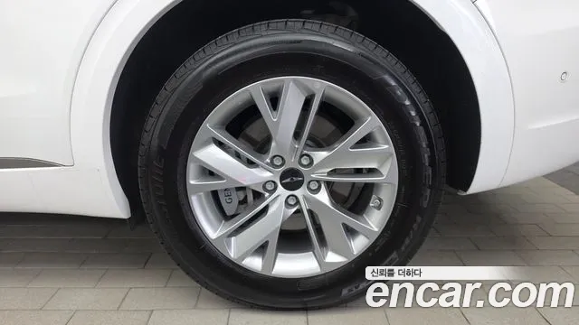 Genesis GV70 — Фото автомобиля 21