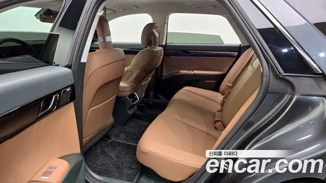Hyundai Grandeur GN7 — Фото автомобиля 12