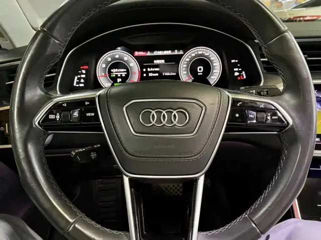 Audi A6L — Фото автомобиля 22