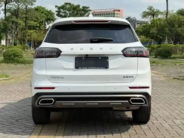 Chery Tiggo 8 — Фото автомобиля 5