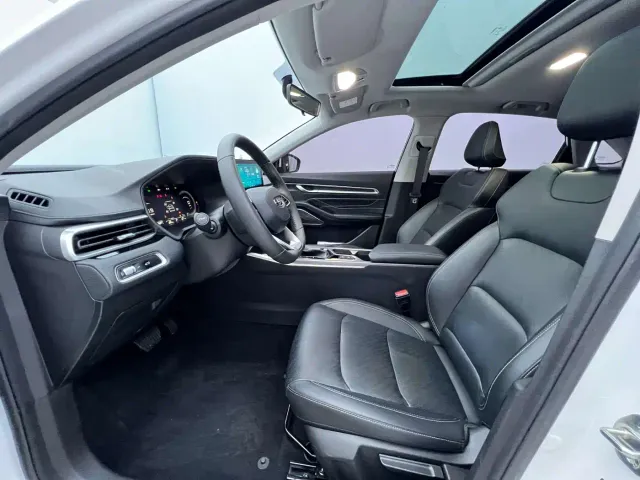Geely Emgrand — Фото автомобиля 9