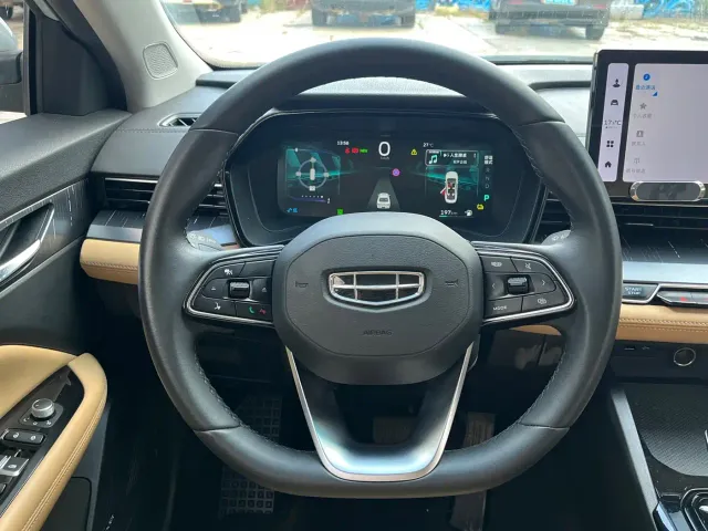 Geely Emgrand L — Фото автомобиля 11