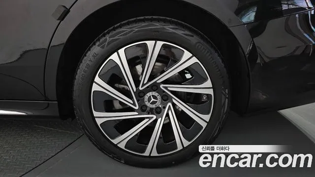 Mercedes-Benz E-Class E-класс W214 E300 4MATIC Exclusive — Фото автомобиля 20