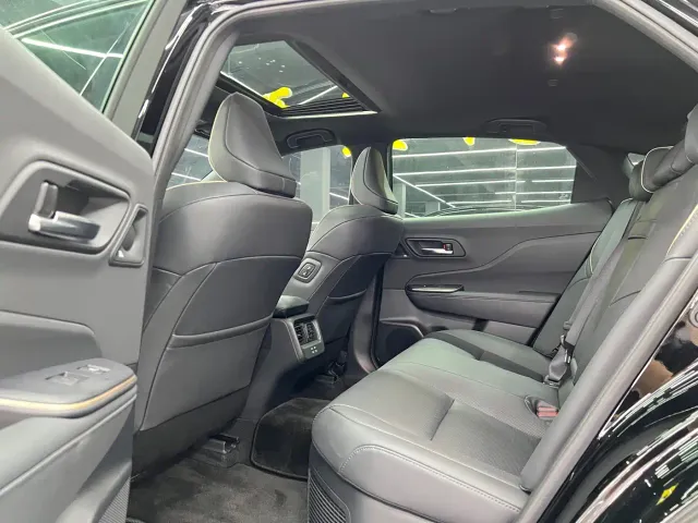 Toyota Crown SportCross — Фото автомобиля 9