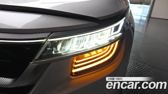 Kia Seltos — Фото автомобиля 7