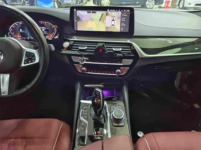 BMW 5 Series — Фото автомобиля 7