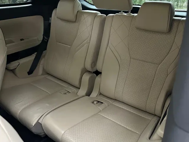 Toyota Alphard — Фото автомобиля 17