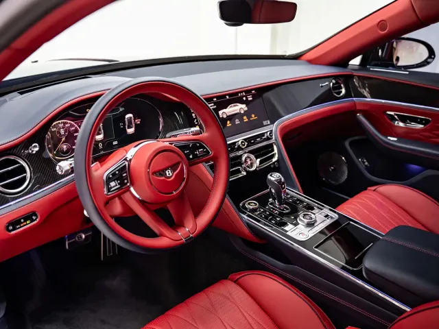 Bentley Flying Spur — Фото автомобиля 8