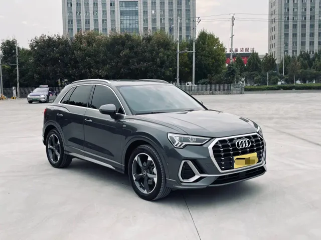 Audi Q3 — Фото автомобиля 3