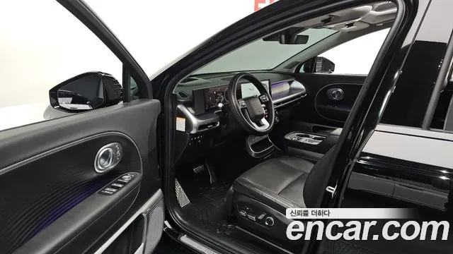 Hyundai Ioniq 9 — Фото автомобиля 10