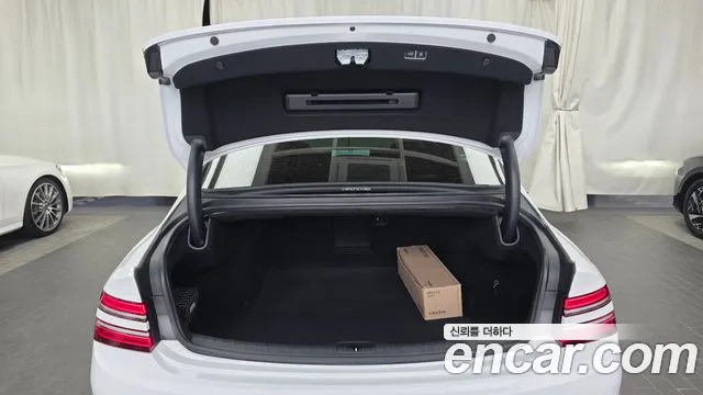 Genesis G80 Бензин 2.5 турбо 2WD — Фото автомобиля 16