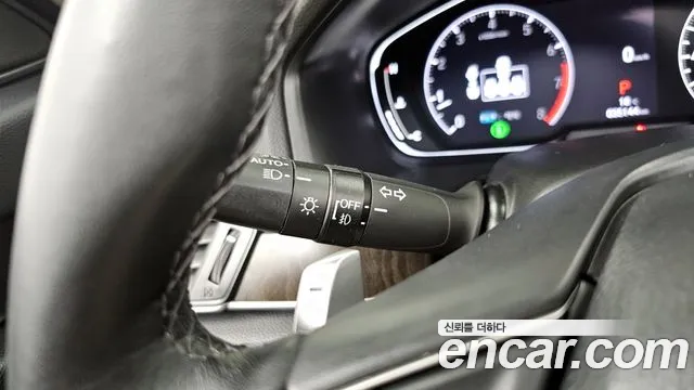 Honda Accord Accord 10 поколение 1.5 Turbo — Фото автомобиля 25