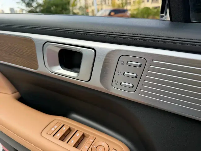 Hyundai Santa Fe — Фото автомобиля 17