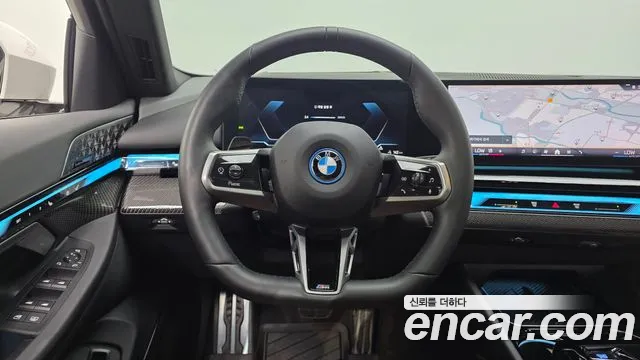 BMW i5 G60 — Фото автомобиля 14