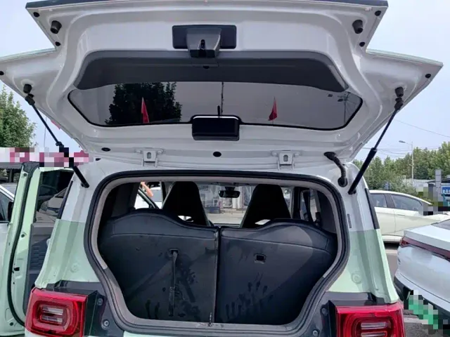 Wuling Hongguang Mini EV — Фото автомобиля 18