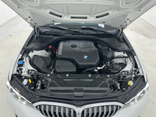 BMW 3 Series — Фото автомобиля 16