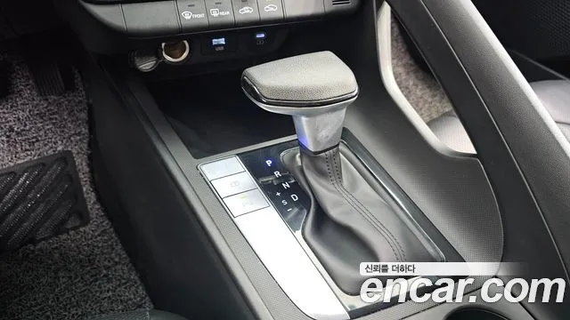 Hyundai Avante — Фото автомобиля 9