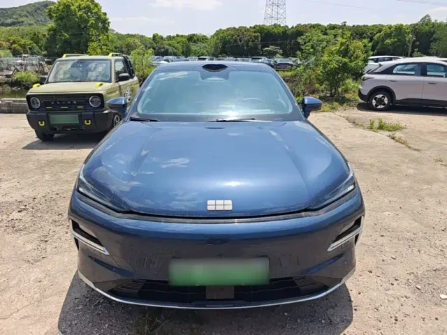 Geely Galaxy Xingyao 8 — Фото автомобиля 2