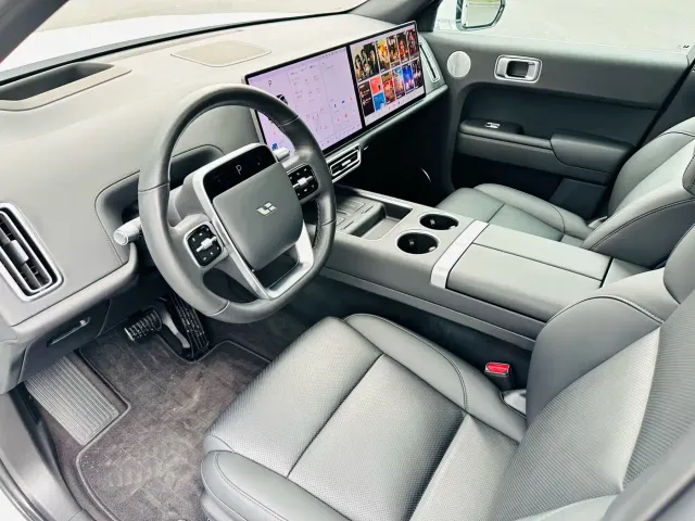 Li Auto L7 — Фото автомобиля 8