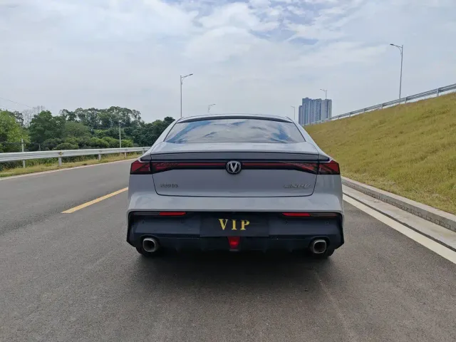 Changan UNI-V — Фото автомобиля 13