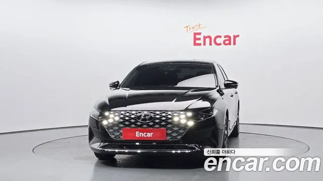 Hyundai Grandeur Grandeur (New) Hybrid — Фото автомобиля 3