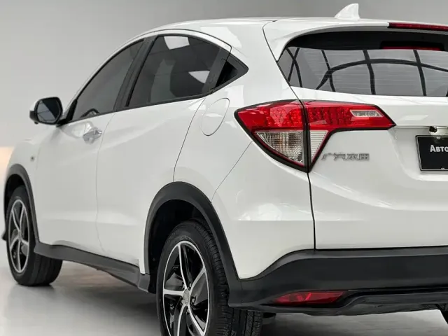 Honda Vezel — Фото автомобиля 6