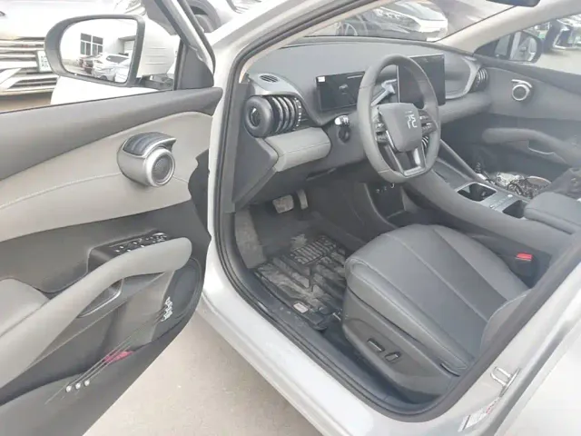 BYD Yuan PLUS — Фото автомобиля 15