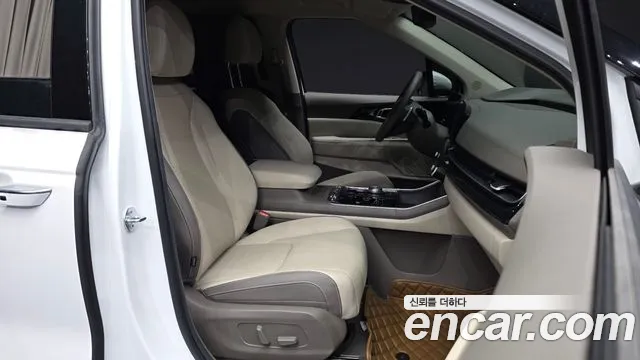 Kia Canival Новый Carnival 4 поколение Бензин 7 мест Hi-Limousine — Фото автомобиля 11