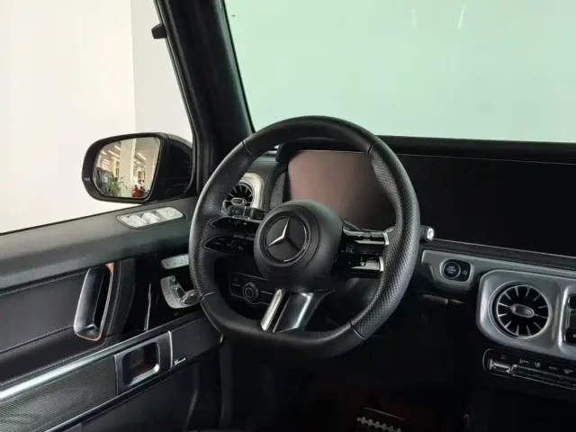 Mercedes-Benz G-Class — Фото автомобиля 11