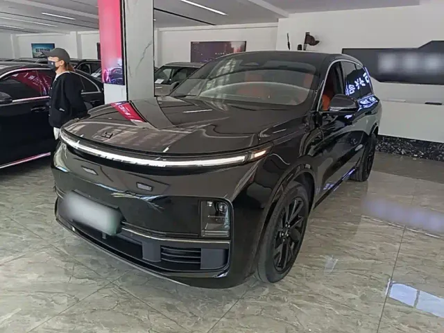 Фотография автомобиля — Li Auto L8