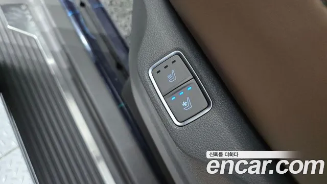 Hyundai Staria Staria 4WD Lounge 9 мест — Фото автомобиля 17