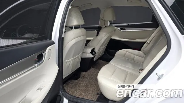 Hyundai Grandeur Grandeur (New) Hybrid — Фото автомобиля 11