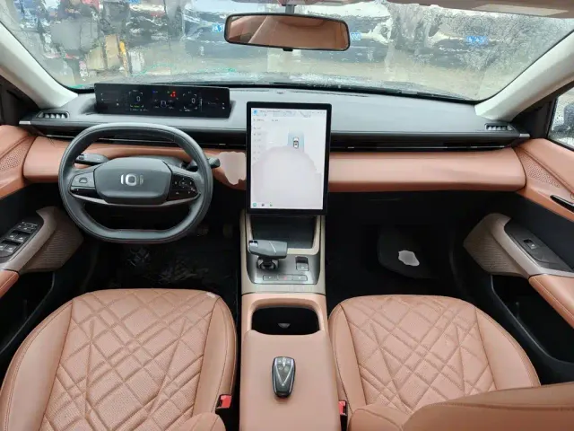Changan Qiyuan A05 — Фото автомобиля 9