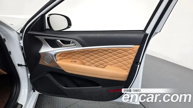 Genesis G70 Новый G70 Бензин 2.5T 2WD — Фото автомобиля 21