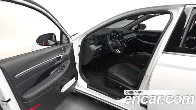 Hyundai Sonata — Фото автомобиля 15