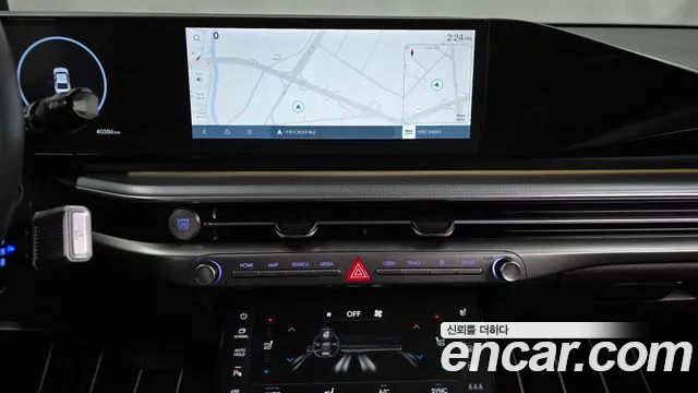Hyundai Grandeur Grandeur (GN7) 2.5 Бензин 2WD — Фото автомобиля 14