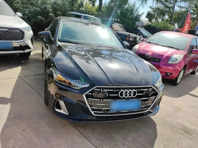 Audi A7L — Фото автомобиля 2